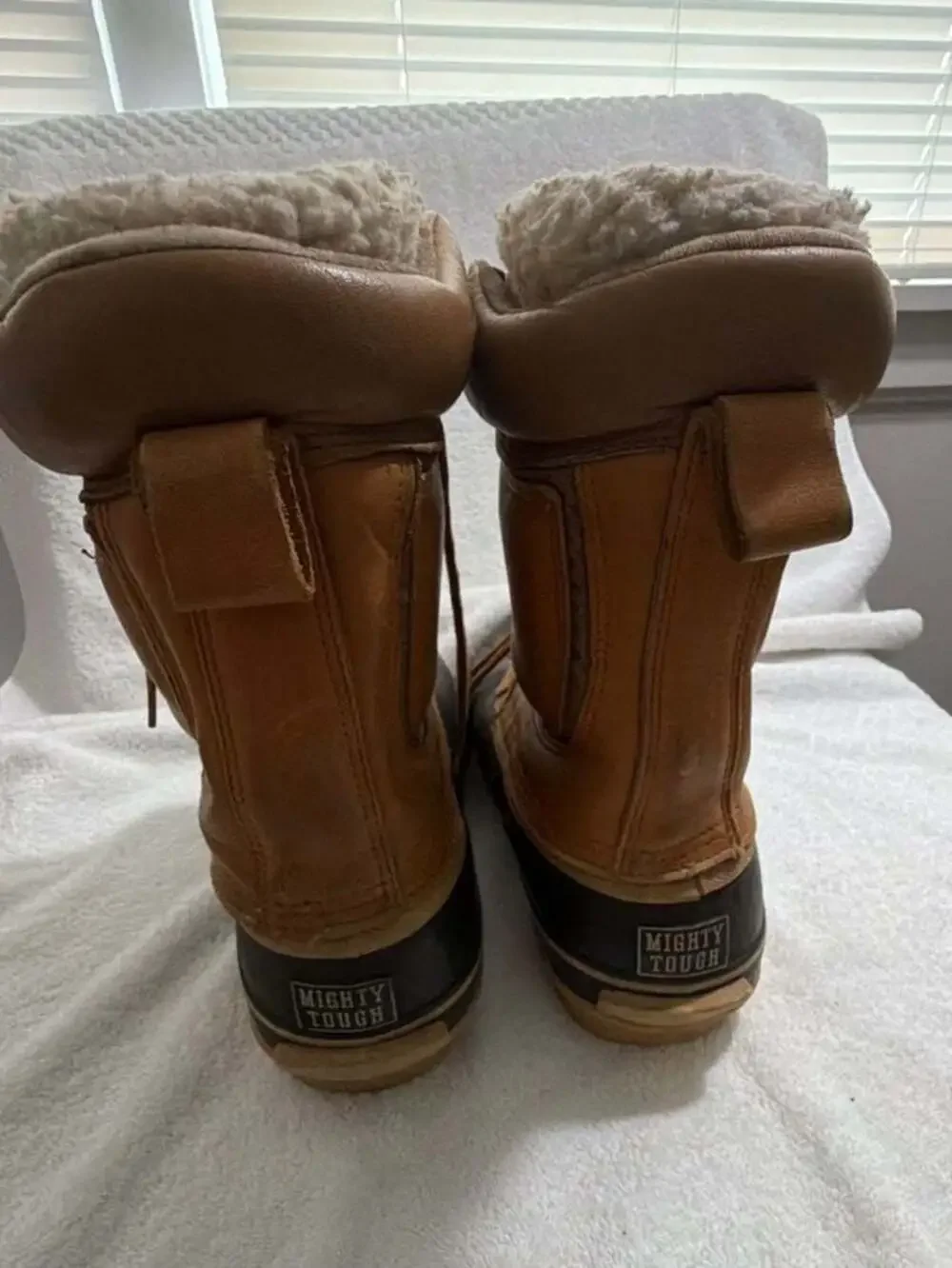 Mighty Tough Brown Leather Shearling Lined Duck Boots Size 13